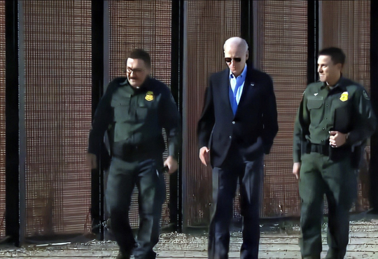 Nuevas reglas fronterizas de Biden buscan frenar crisis migratoria