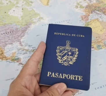 Islas Caimán Exige Visa de Tránsito a Cubanos para Escalas Técnicas desde Agosto