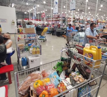 Carrito de Comida en Costco