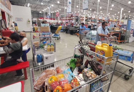 Carrito de Comida en Costco