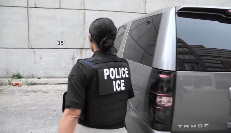 Agentes de ICE