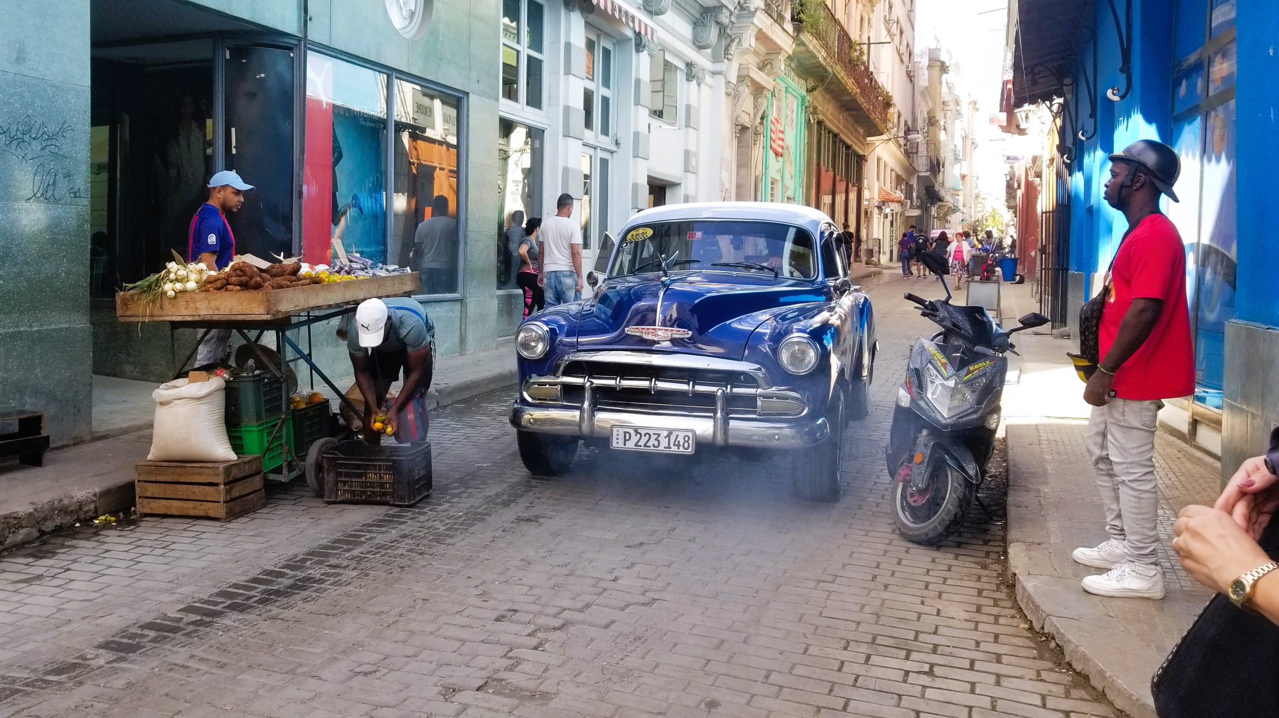 Cuba implementa nuevo formato de matrículas para motocicletas y ...