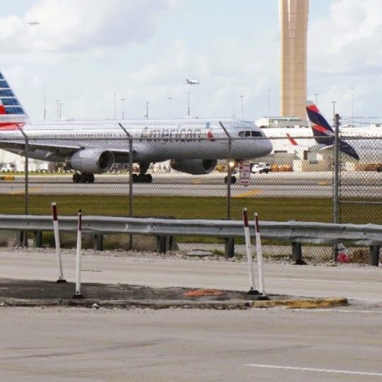 EEUU revisa los vuelos a Cuba mientras crece la presión política desde el sur de Florida